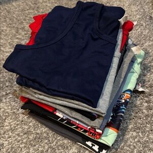 14 BUNDLE BOY'S CLOTHING
